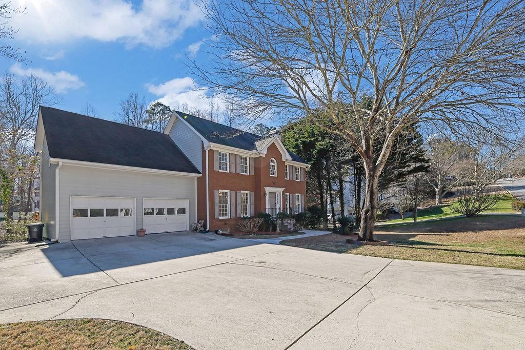 330 Farm Track, Roswell, GA 30075