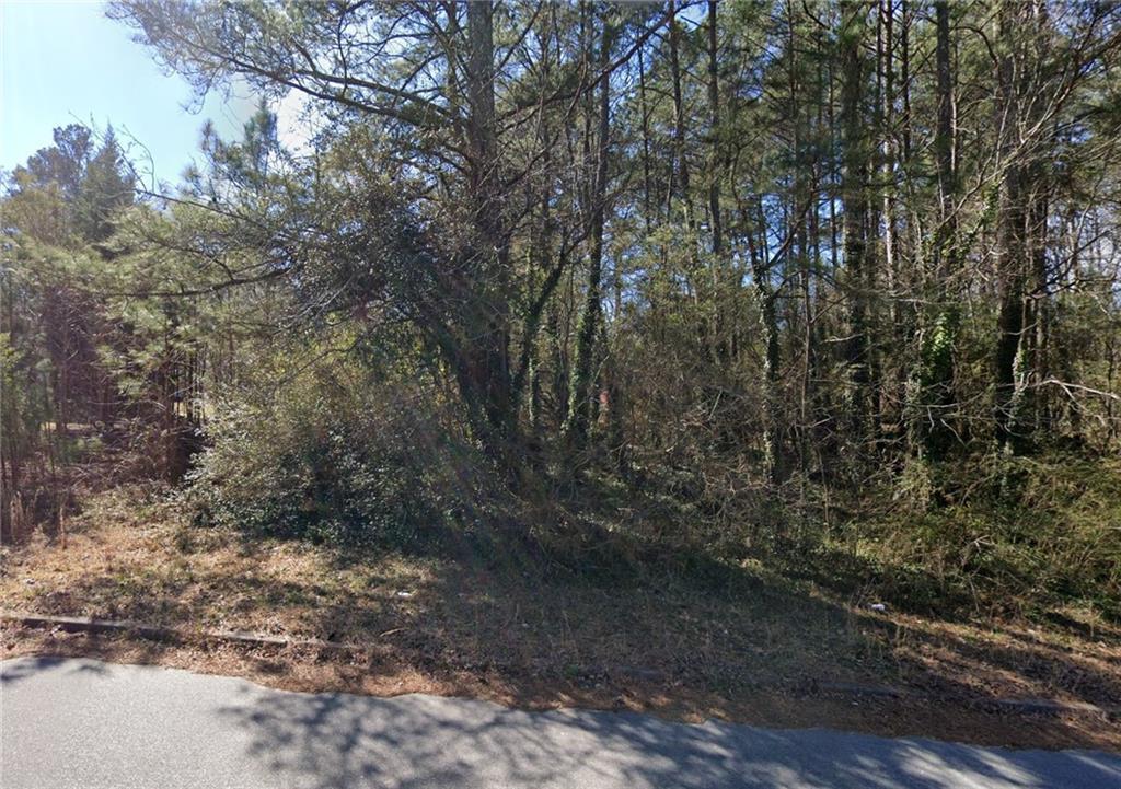 3287 Village Glen Dr., Snellville, GA 30039