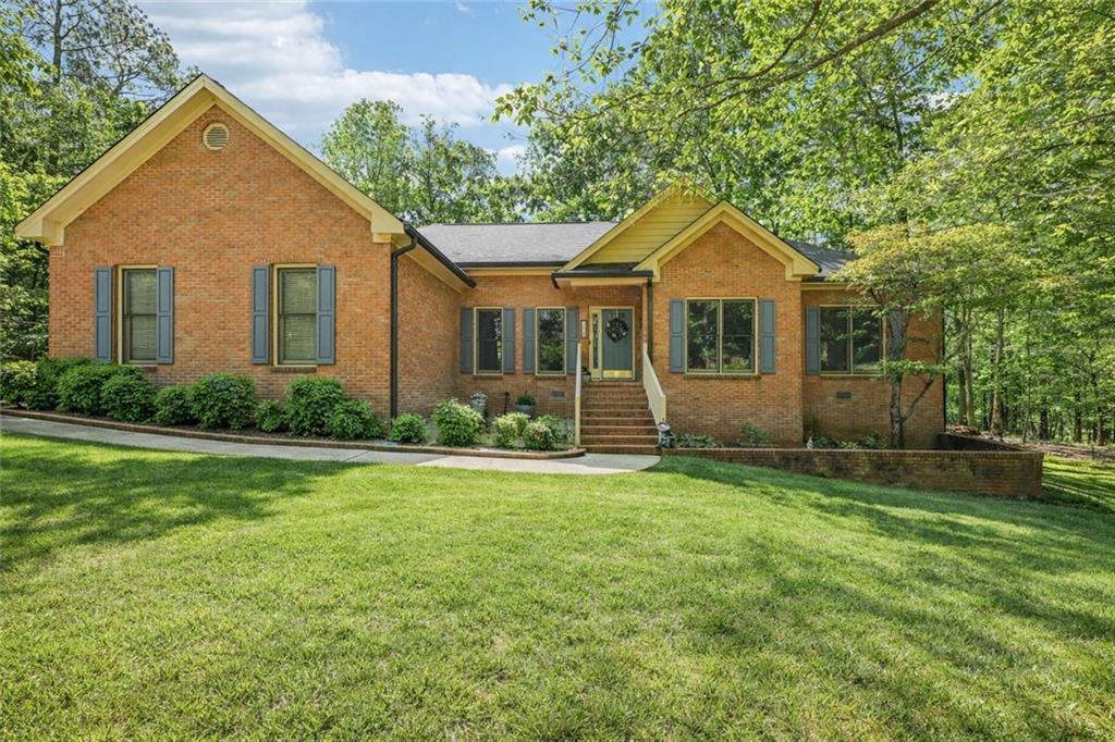 318 Dogwood Trace, Mcdonough, GA 30252