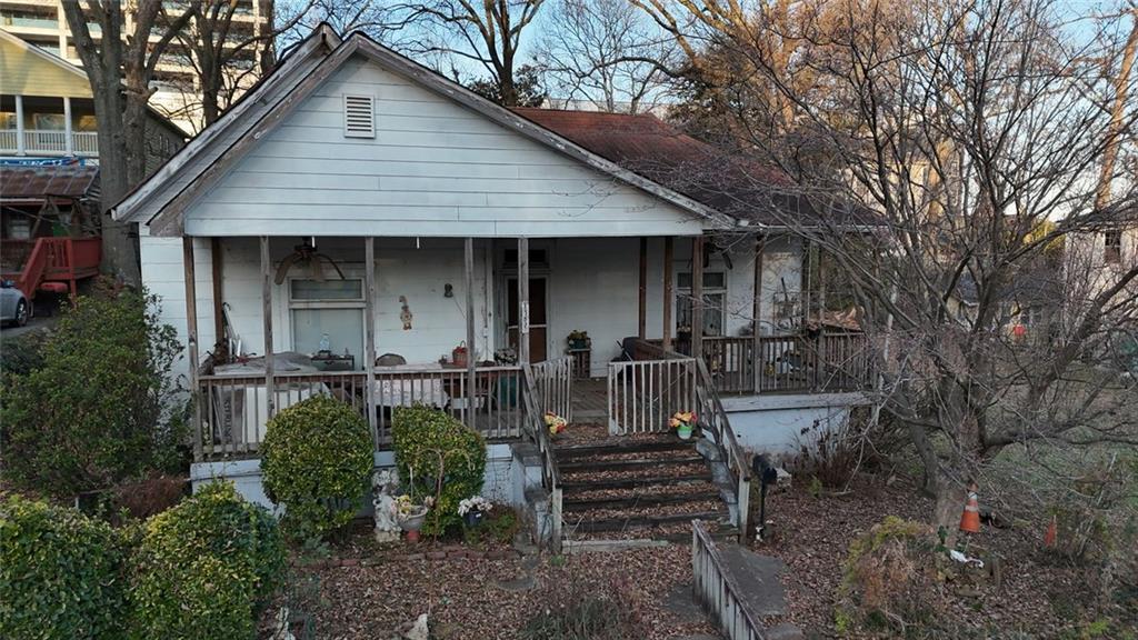 1052 Curran St., Atlanta, GA 30318