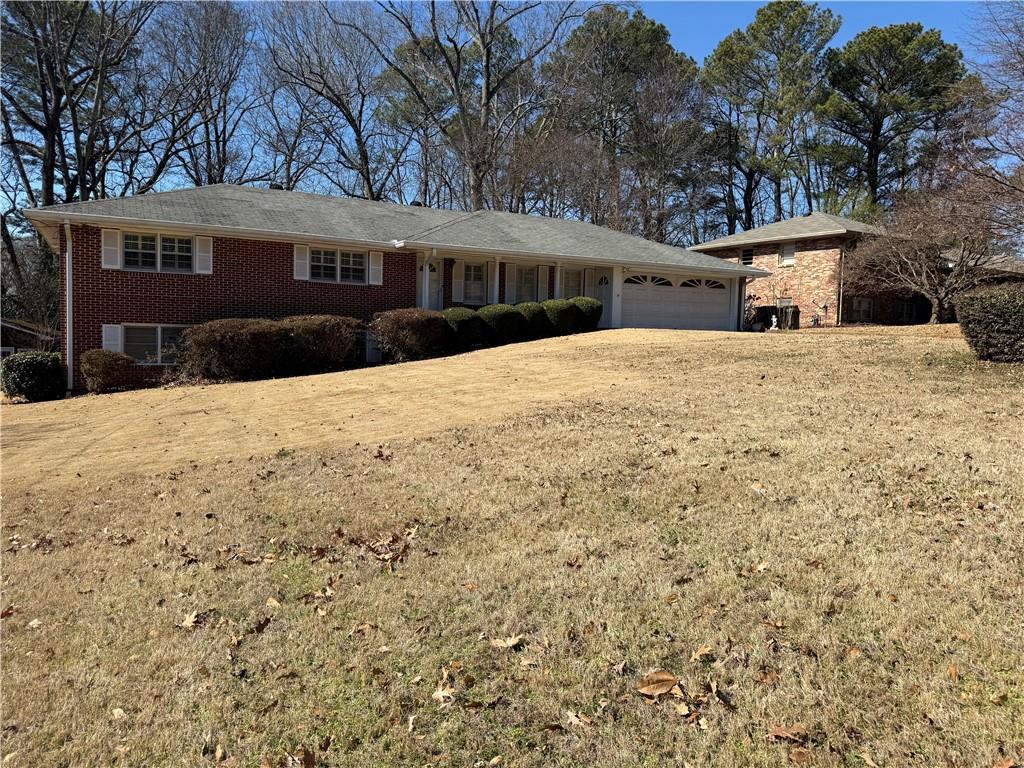 2372 Midvale Cir., Tucker, GA 30084