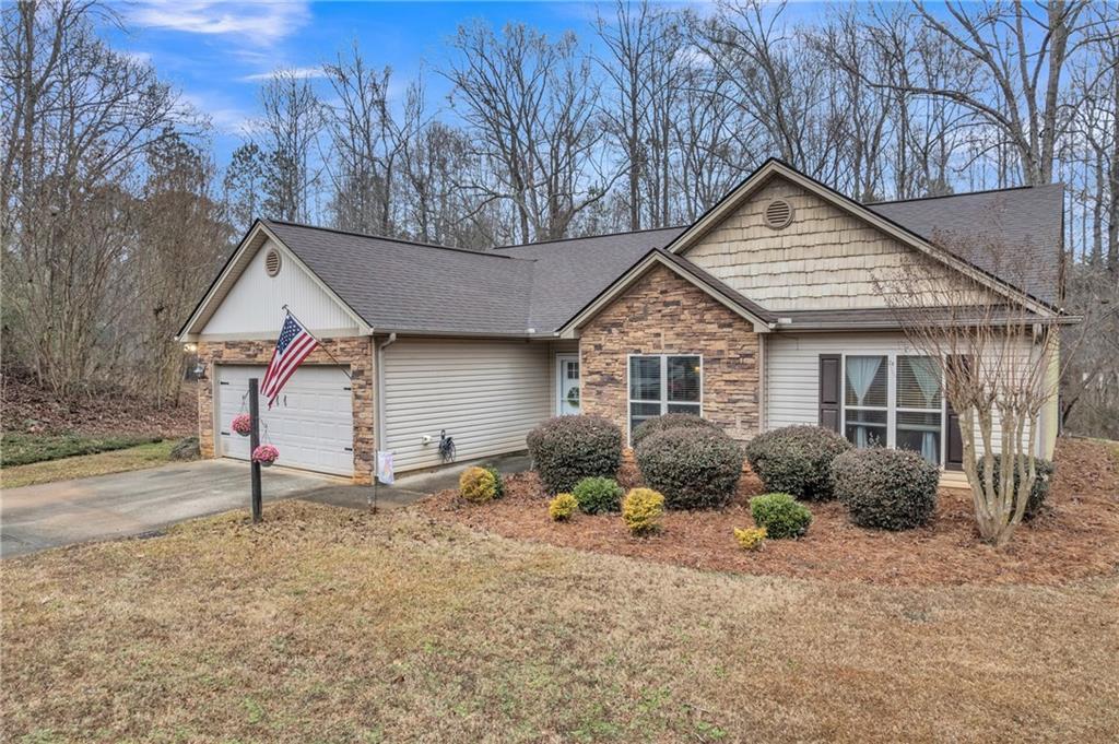 1071 Covenant Ct., Bethlehem, GA 30620