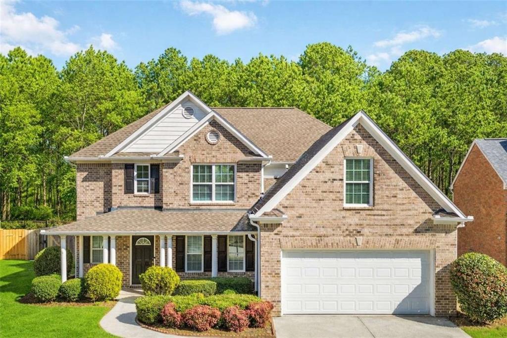 1670 Cooper Lakes Dr., Grayson, GA 30017