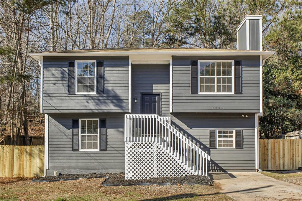 5225 Forest Downs Ln., South Fulton, GA 30349