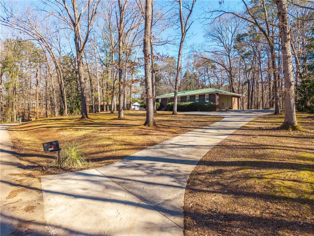 192 Saxon Ct., Canton, GA 30114