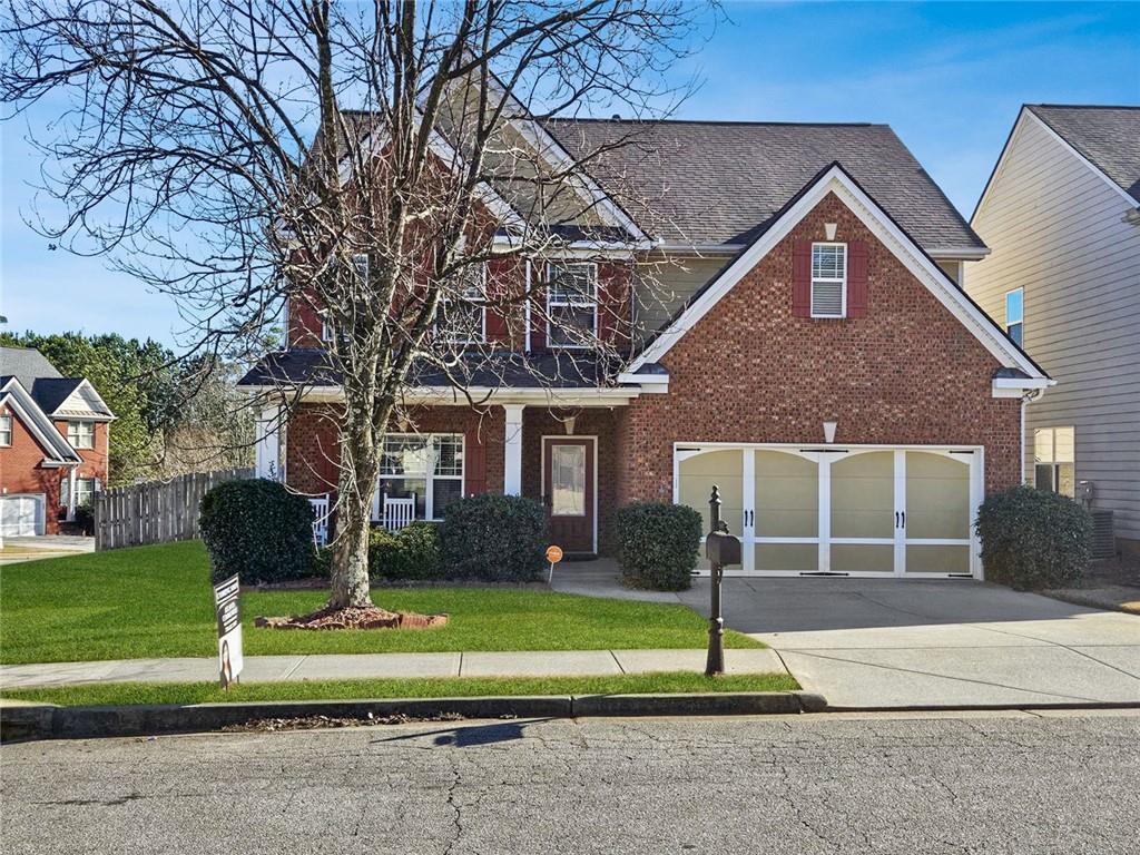 689 Lynnfield Dr., Lawrenceville, GA 30045