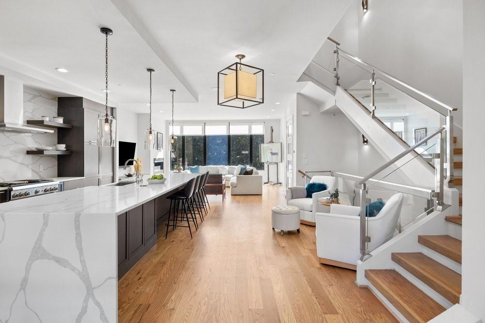 912 Lenox Blvd., Atlanta, GA 30324