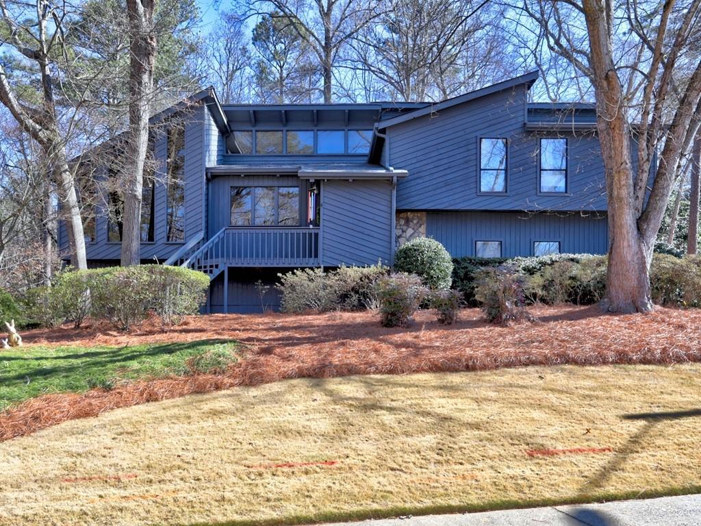 1584 Sandpoint Dr., Roswell, GA 30075