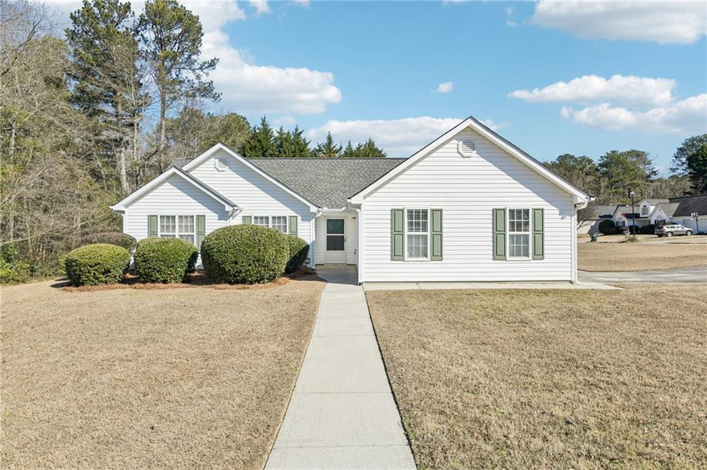 7091 Greenridge Dr., Loganville, GA 30052