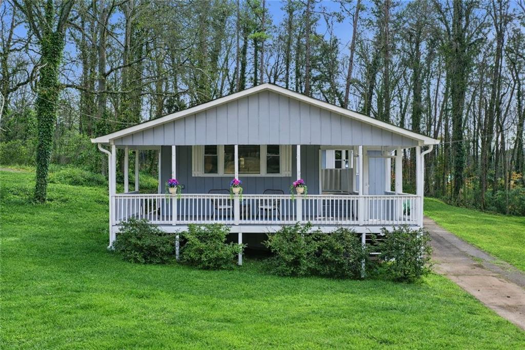 1722 Crestridge Dr., Marietta, GA 30067