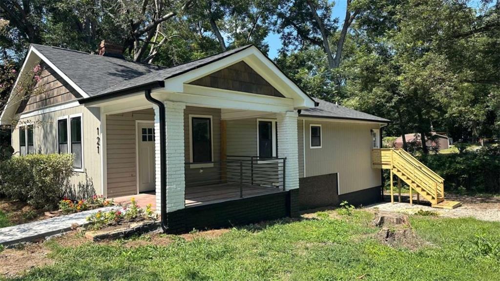 121 Orchard St., Fairburn, GA 30213