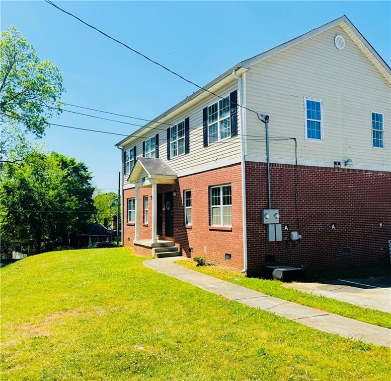 2435 Bellview Ave., Atlanta, GA 30318