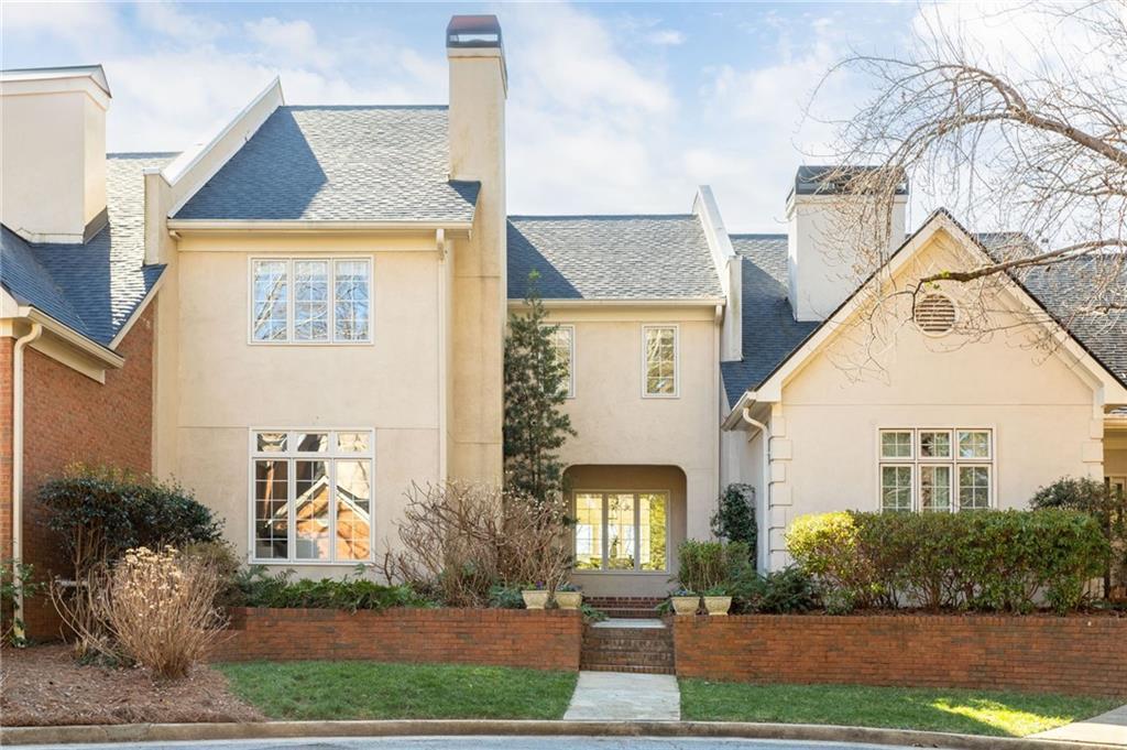 31 Paces West Pl., Atlanta, GA 30327