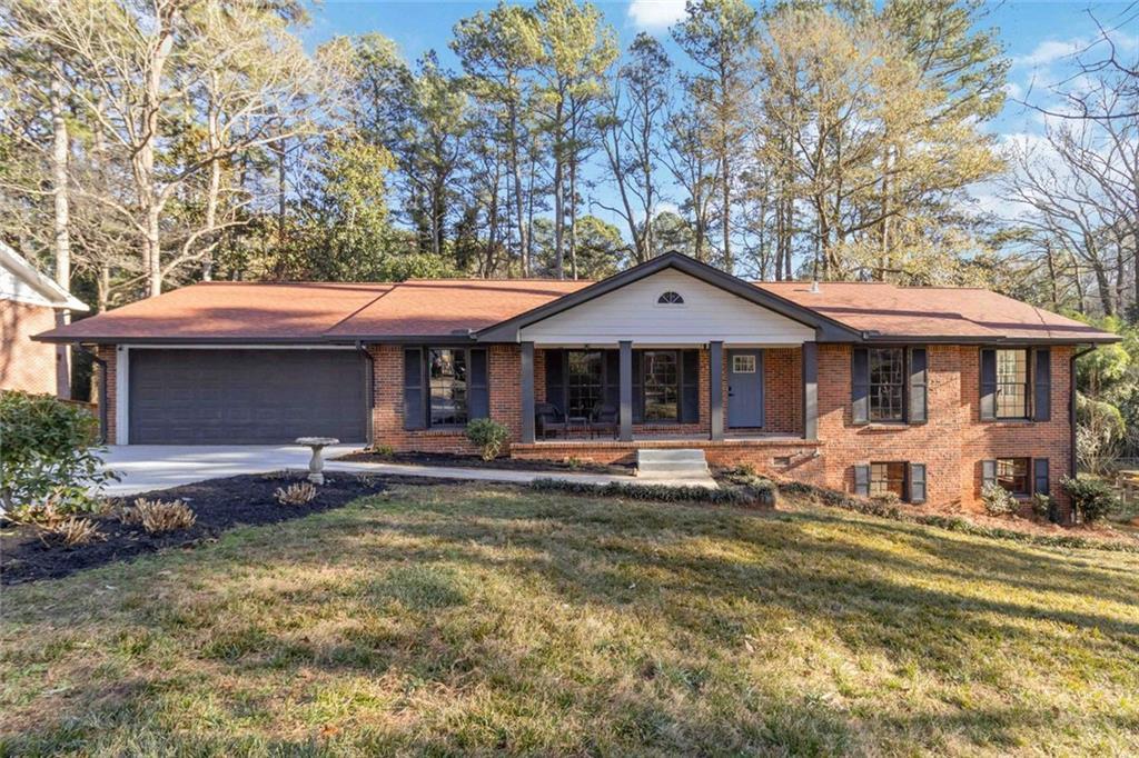 2927 Ponderosa Cir., Decatur, GA 30033