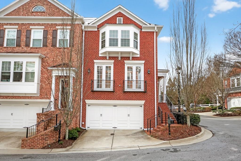 7205 Lowery Oak Dr., Roswell, GA 30075