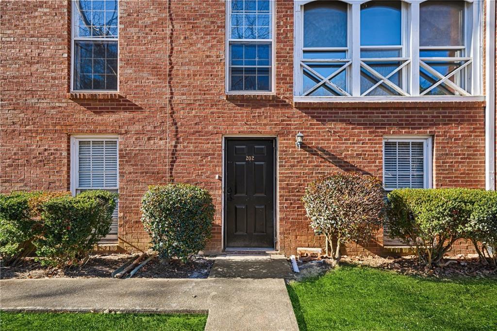 1166 Booth Rd. #202, Marietta, GA 30008