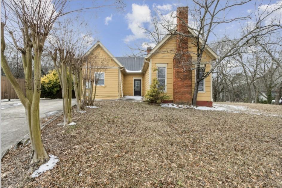 4402 Oak St., Oakwood, GA 30566