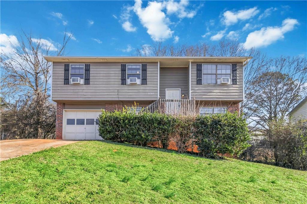 2724 Oxford Dr., Decatur, GA 30034