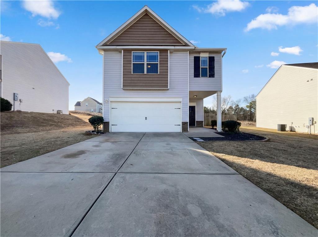 7103 Creeksong Dr., Douglasville, GA 30134