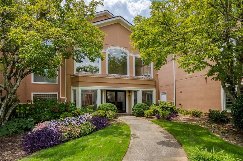 5312 Brooke Ridge Dr., Atlanta, GA 30338