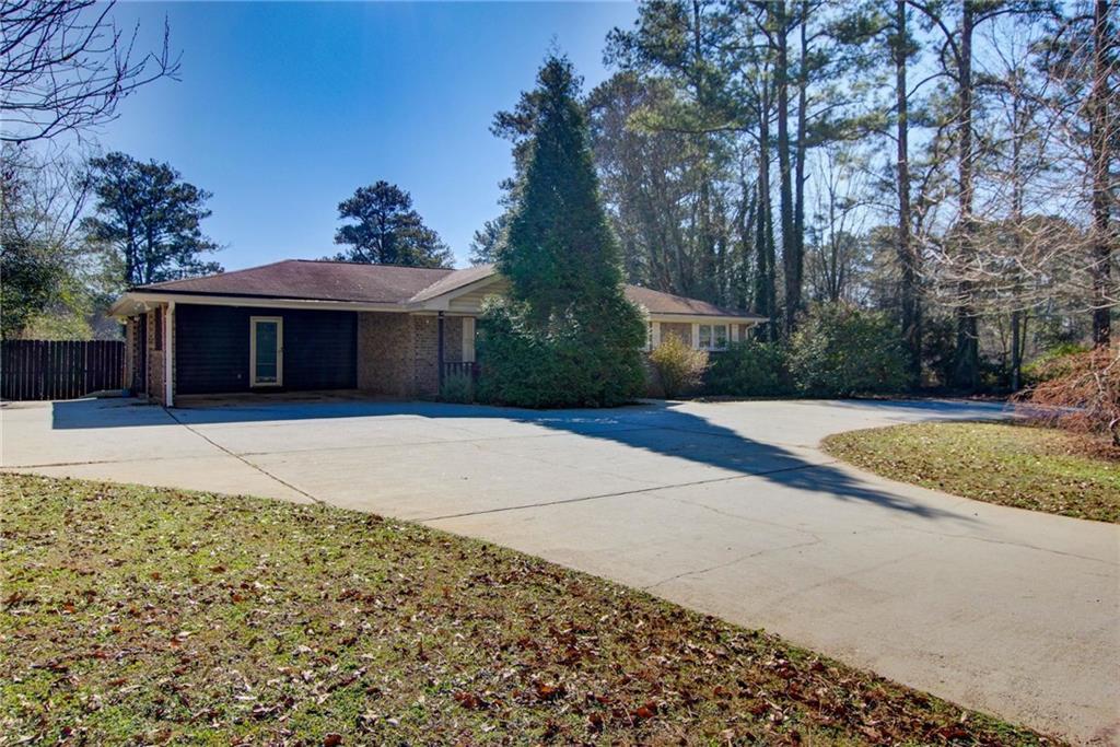 1405 Dillon Rd., Austell, GA 30168