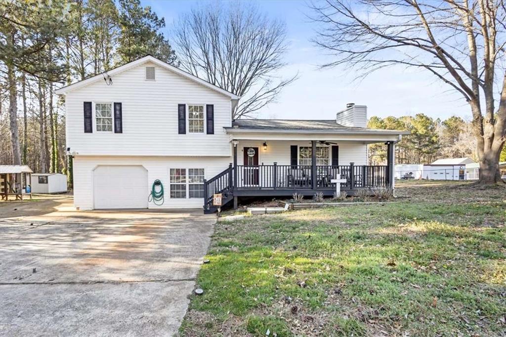 916 Marshall Fuller Rd., Dallas, GA 30157