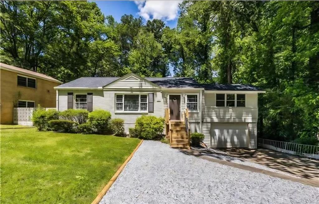 1827 Joseph E Boone Blvd., Atlanta, GA 30314