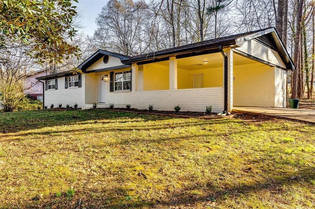 5156 Oakdale Ct., Douglasville, GA 30135