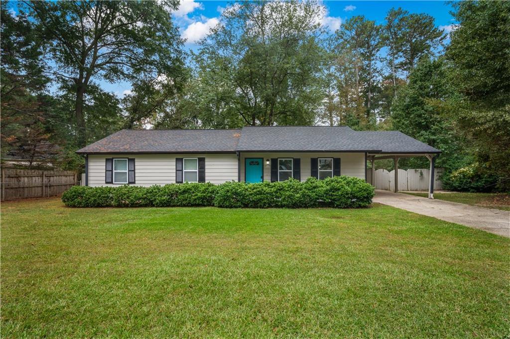 2758 Aruba Dr., Powder Springs, GA 30127