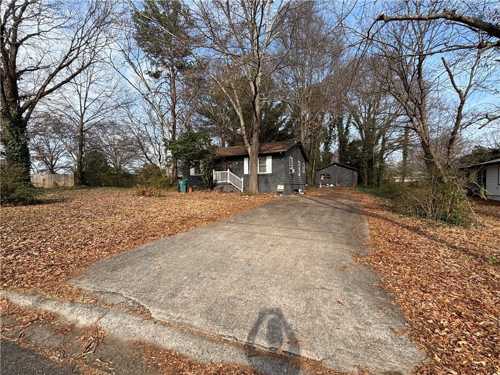 981 Oakdale Dr., Smyrna, GA 30080