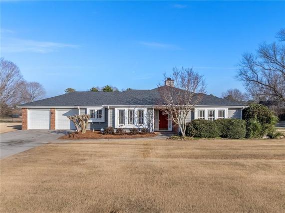 New Homes with Master Bedrooms on the 1st Floor in Loganville: January 31st to February 6th