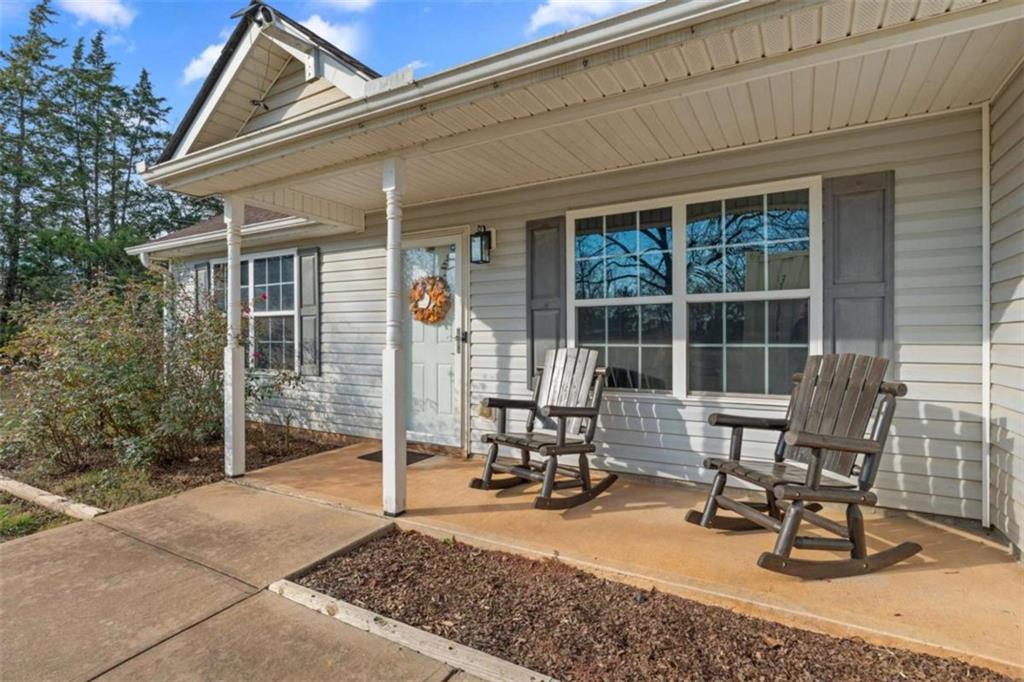 2647 Teamon Rd., Griffin, GA 30223