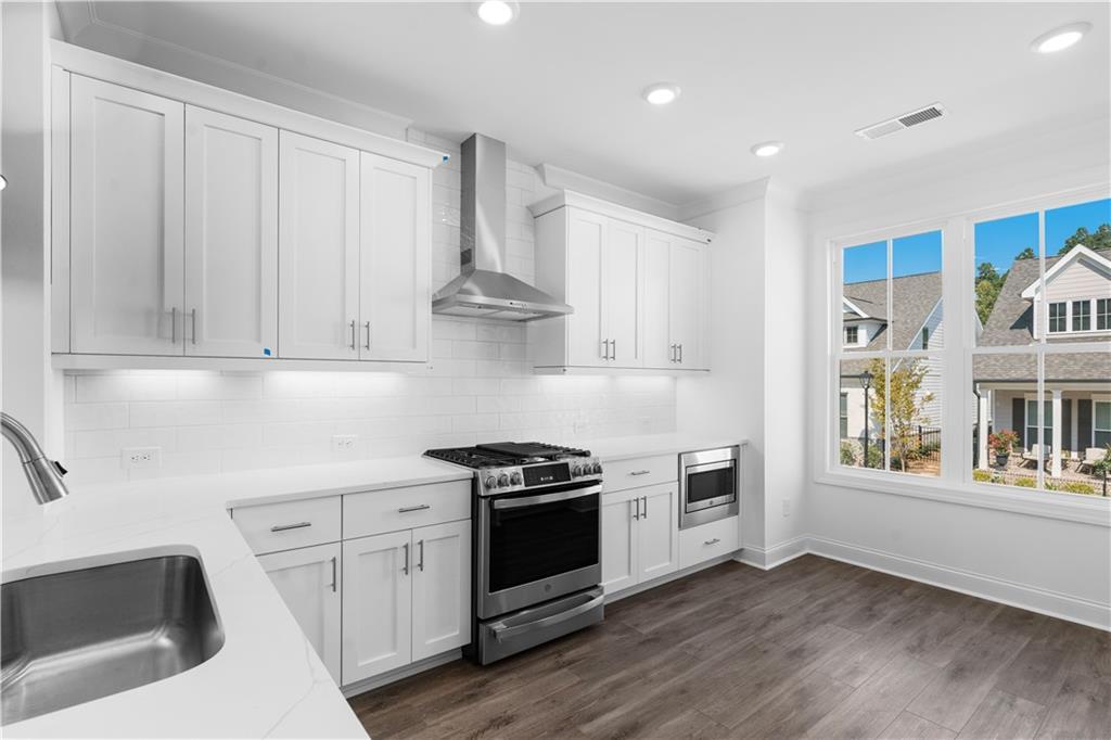 2822 Evanshire Ave. #111, Duluth, GA 30096