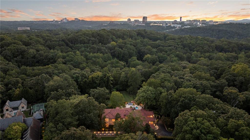 4338 Harris Tr., Atlanta, GA 30327