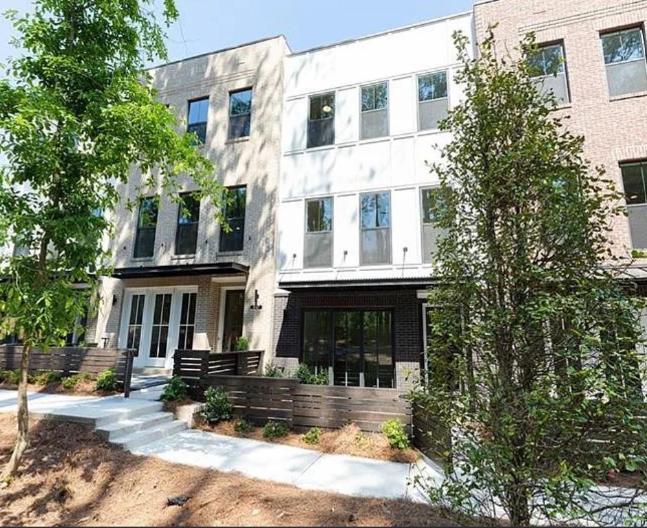 849 Constellation Dr., Decatur, GA 30033