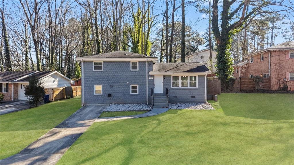 1918 Valley Ridge Dr., Atlanta, GA 30331