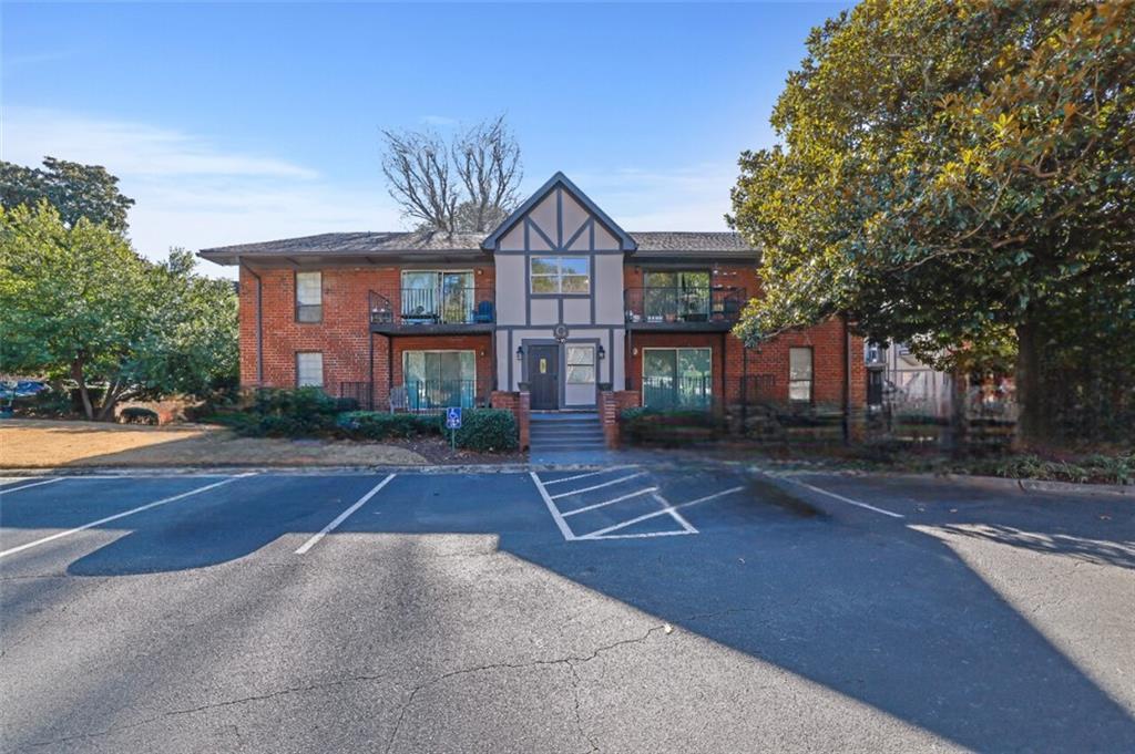 6851 Roswell Rd. #G8, Sandy Springs, GA 30328