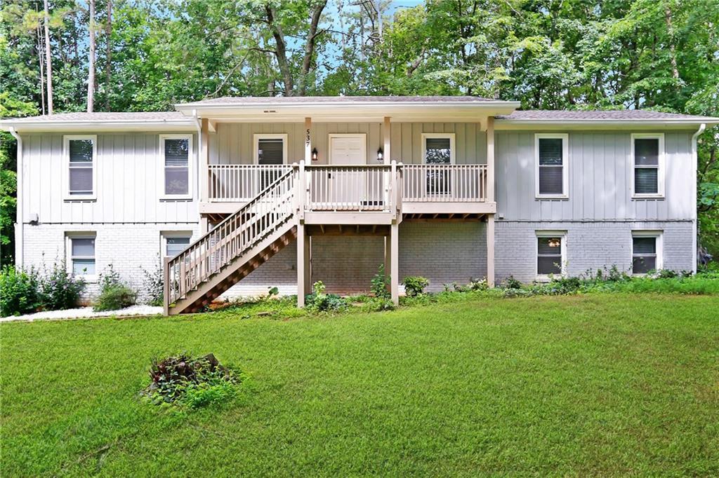 537 Raven Springs Tr., Stone Mountain, GA 30087