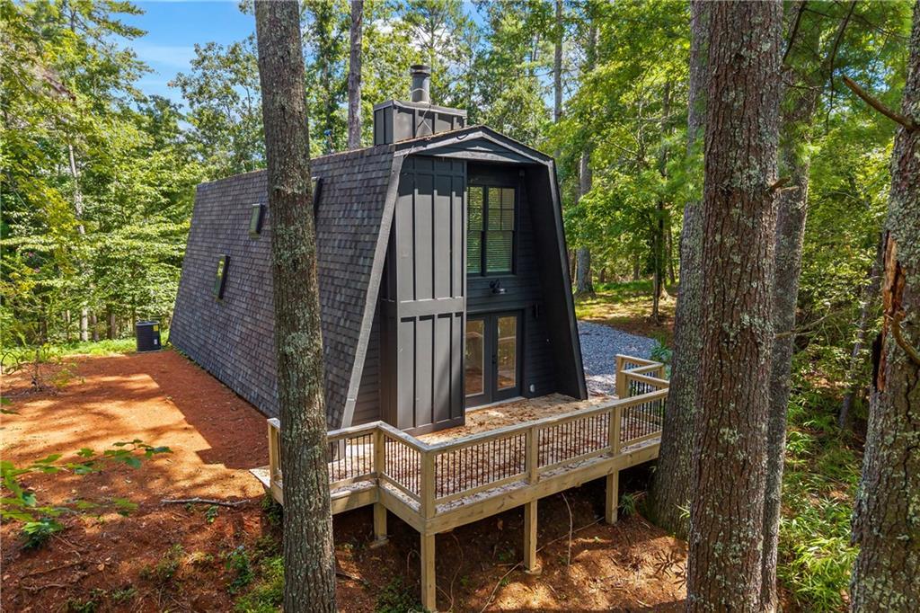 1243 Hooper Rd., Cleveland, GA 30528