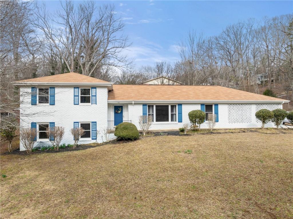 1002 Dixon Dr., Gainesville, GA 30501