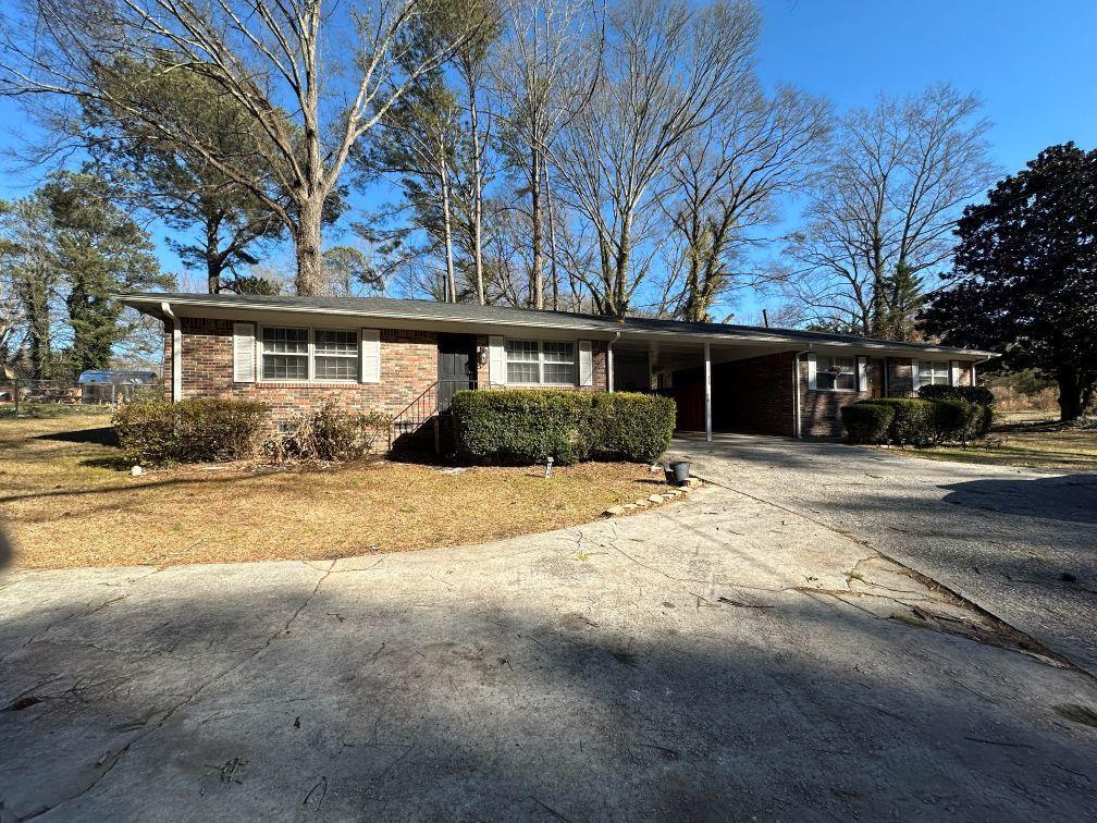 616 Fayetteville Rd., Jonesboro, GA 30236