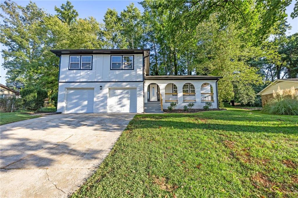 3892 Northstrand Dr., Decatur, GA 30035