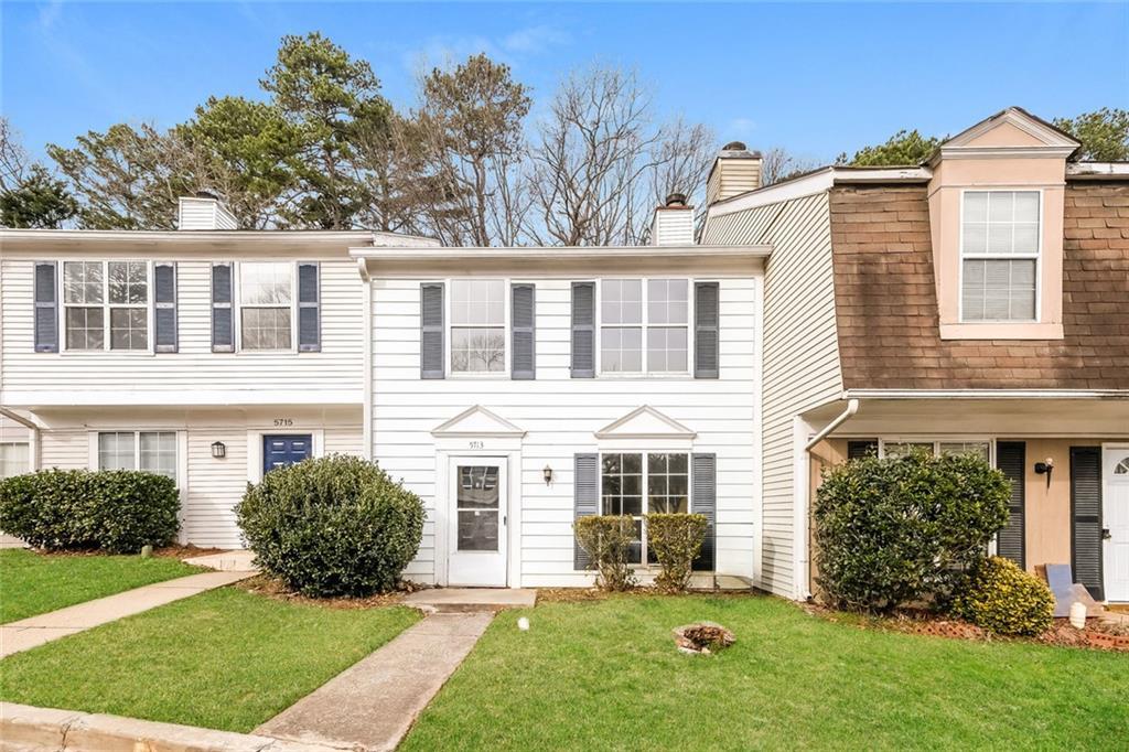 5713 Wells Cir., Stone Mountain, GA 30087