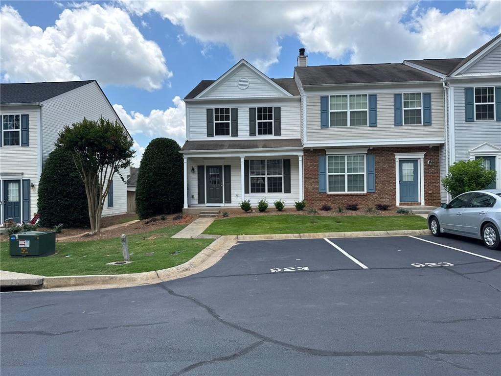 923 Prestwyck Ct., Alpharetta, GA 30004