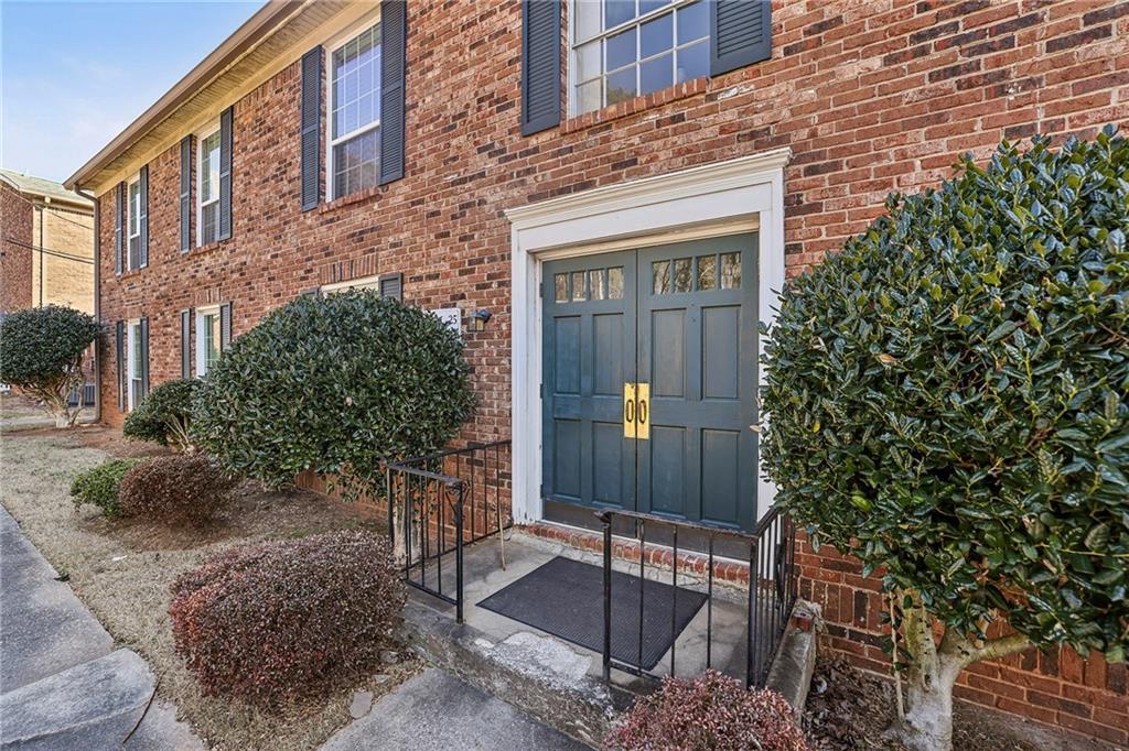 5544 Kingsport Dr. #25, Atlanta, GA 30342