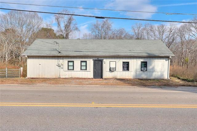 New Homes with Master Bedrooms on the 1st Floor That Attend Chattahoochee Elementary School: January 31st to February 6th
