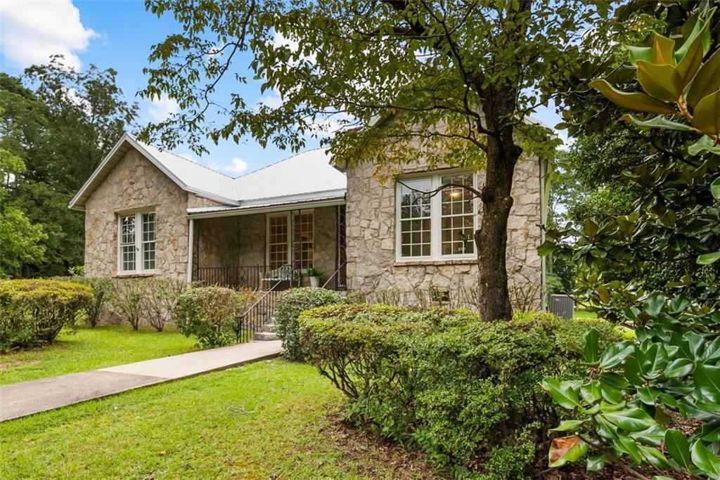 1206 Wesley St., Oxford, GA 30054