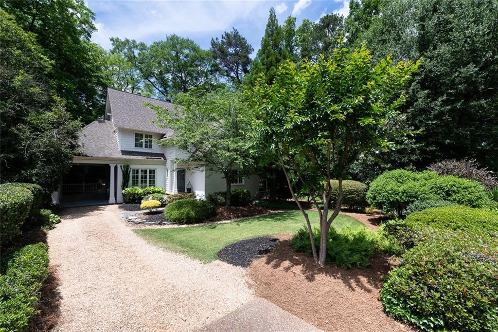 3000 Saint Annes Ln., Atlanta, GA 30327