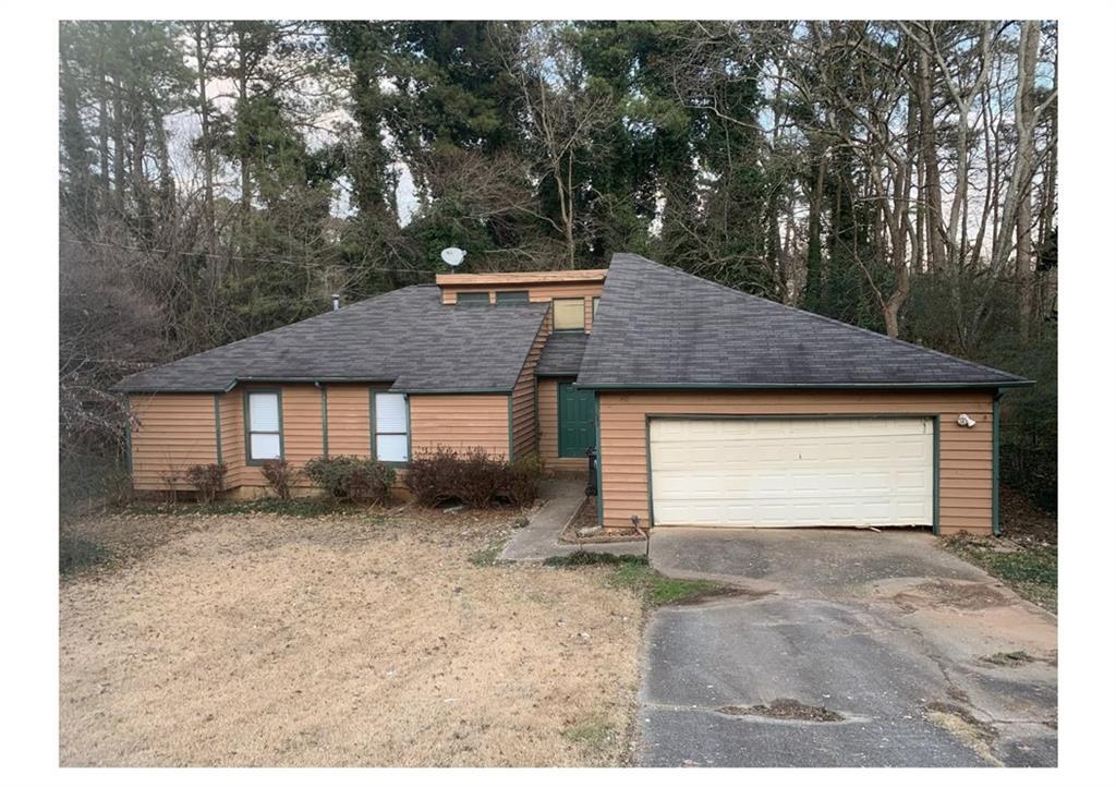 1870 Whispering Willow Way, Lilburn, GA 30047