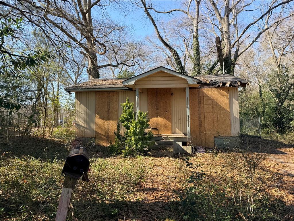 12 Hal St., Newnan, GA 30263